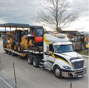 Picture of CAT CT630 Spreader Trailer