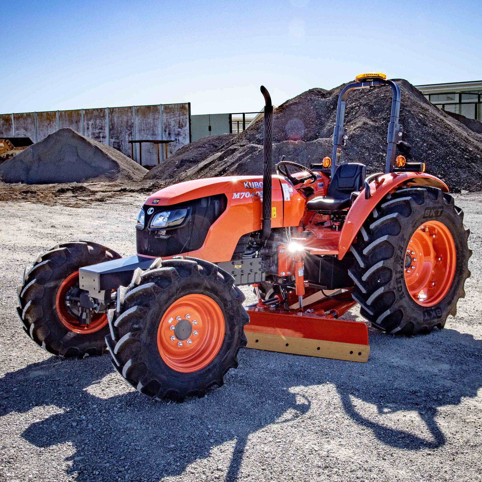 Picture of 4t Neilo Tractor Grader