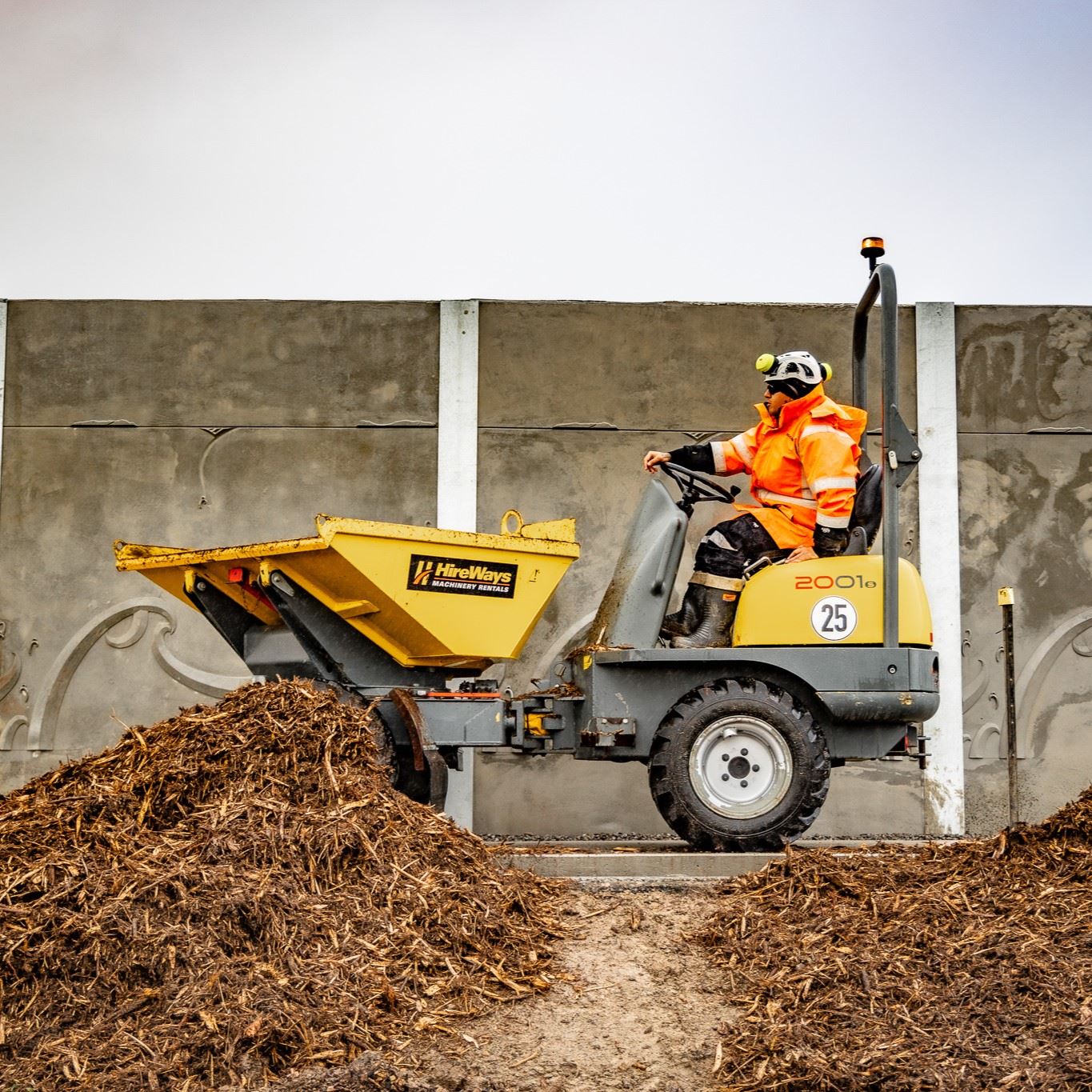 Picture of 2t Wheeled Dumper (Swivel)