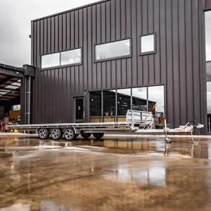 Picture of Triple Axle Flat Deck Trailer 